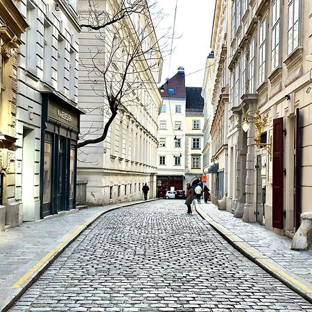 Central Stephansdom Apartment I Netflix I Self Check In Відень Екстер'єр фото