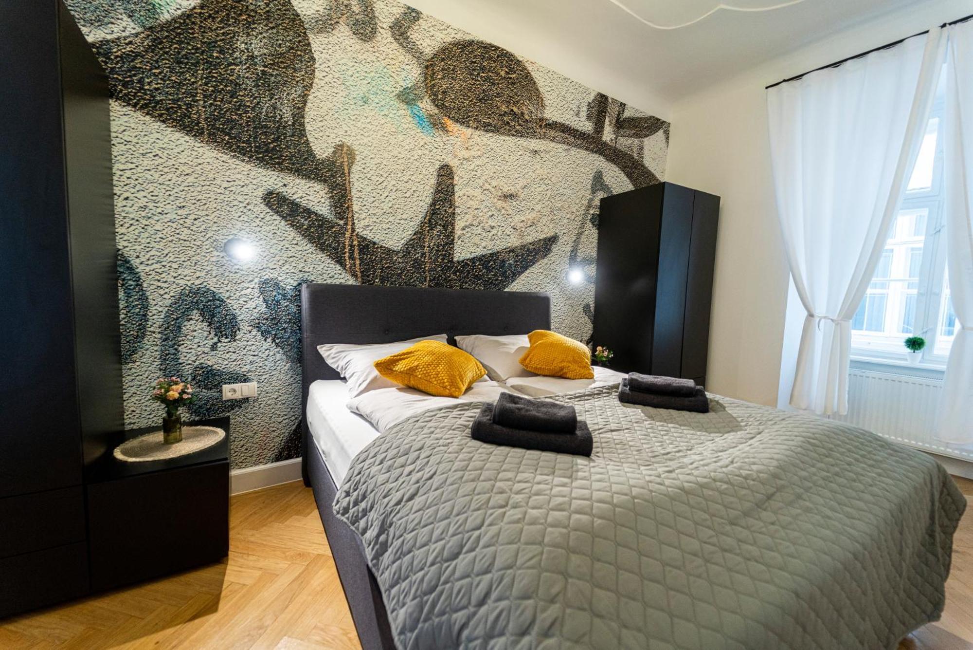 Central Stephansdom Apartment I Netflix I Self Check In Відень Екстер'єр фото